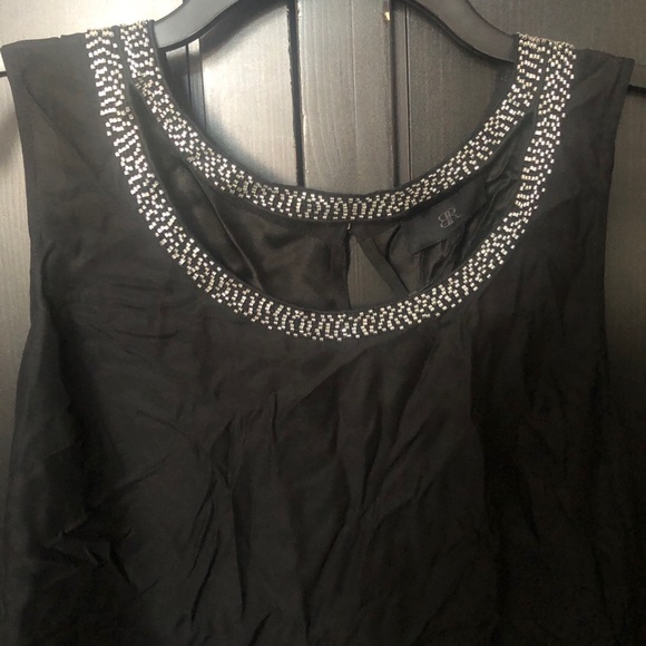 Nwt banana rep cutout sleeveless top - Picture 6 of 9